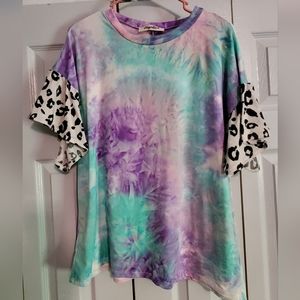 Haptics Size Medium tye dye shirt